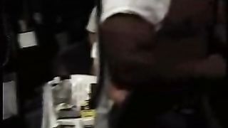 Video porno - Sbattuta a turno