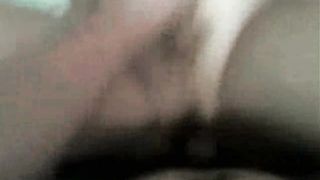 Video sesso amatoriale e sborrata sulle tette