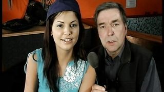 Video porno - masturbazione con dildo di vetro