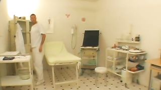 Anteprima del video: Video bocchino e sborrata sul viso