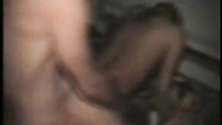 Video porno - figa latina succhia tre cazzi