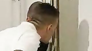 Anteprima del video: Donna matura ciuccia cazzo e palle