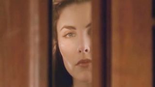 Video porno - asiatica fa pompino mentre si sditalina