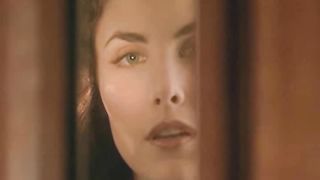 Video porno - asiatica fa pompino mentre si sditalina