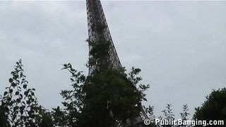 Video porno - bionda figa siliconata