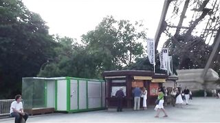 Video porno - bionda figa siliconata