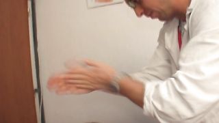 Video porno - pornostar asiatica Mika Tan