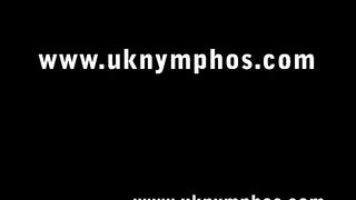 Anteprima del video: Video porno - troia russa succhia due cazzi