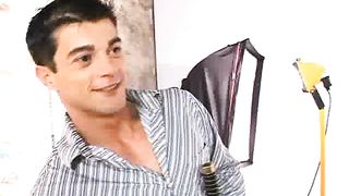 Coppia fa sesso amatoriale in ufficio