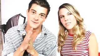 Coppia fa sesso amatoriale in ufficio