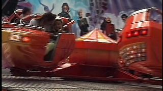 Ragazza bionda timida fa sesso con fidanzato