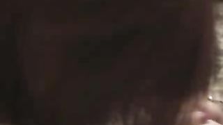 Filmato fidanzata con occhiali sborrata in faccia