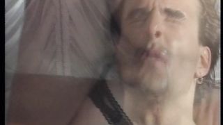 Sexy ragazza brasiliana fa sesso con ragazzo