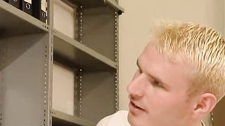 Video porno - sega con sborrata in faccia