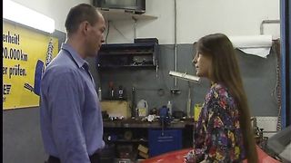 Anteprima del video: Studenti fanno sesso su webcam al college