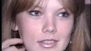 Video porno - biondina vergine scopata hard