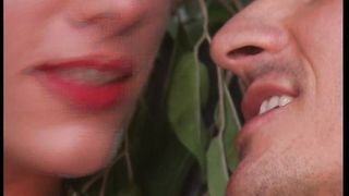 Filmato fidanzata inculata sul letto