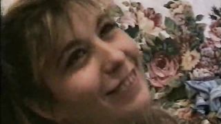 Anteprima del video: Moglie spagnola spompina il marito