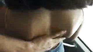 Pompino amatoriale nella toilet di un treno