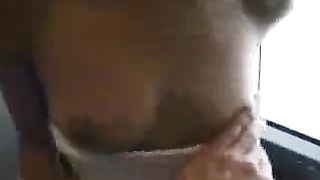 Pompino amatoriale nella toilet di un treno