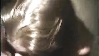 Figa bionda pompa con sborrata in faccia