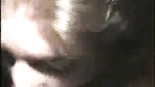 Figa bionda pompa con sborrata in faccia