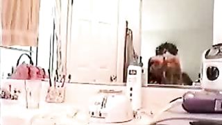 Fidanzata scopata e sborrata sul culo