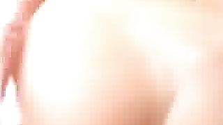 Fidanzata scopata e sborrata sul culo