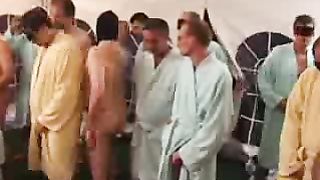 Gang bang amatoriale con coppie scambiste