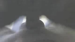 Sexy ragazza in jeans inculata beve sborra