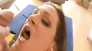 Video porno - Tory Lane fica culo e bocca piena di cazzi