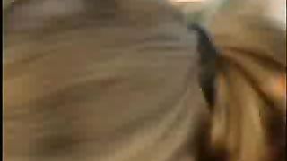 Anteprima del video: Coppia amatoriale sesso sulla spiaggia