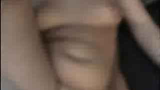 Ragazza cicciottella se lo prende nel culo