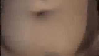 Ragazza cicciottella se lo prende nel culo