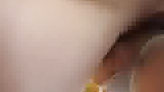 Bellezza bionda esibizionista chiava all’aperto