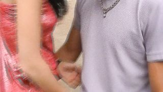 Donna sborrata sulla vagina rasata