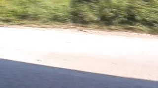 Video porno - cazzi enormi per giovane puttana