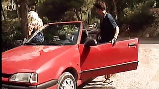 Anteprima del video: Tanti cazzi tra le chiappe rotte