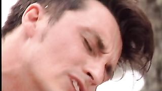 Tanti cazzi tra le chiappe rotte