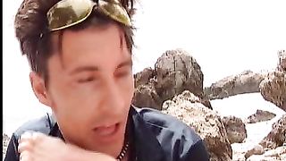 Tanti cazzi tra le chiappe rotte