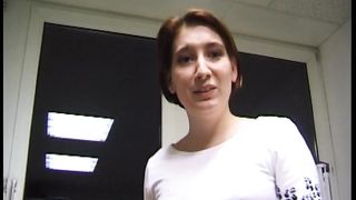 Vogliosa di sperma in gola