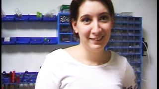 Vogliosa di sperma in gola