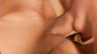 Conturbante fidanzata maiala