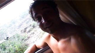 Anteprima del video: Video porno – doppio cazzo fra le chiappe