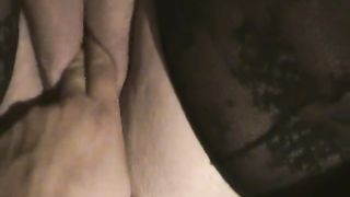 Dildo e dita in figa grassa