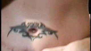 Moglie tettona succhiatrice