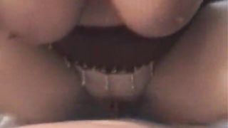 Tettona trentenne scopata in vacanza