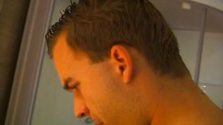 Sesso anale con sexy gnocca bruna