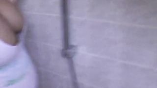 Anteprima del video: Cicciona amatoriale si masturba