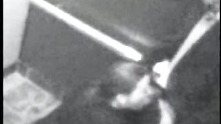 Fellatio amatoriale in ascensore